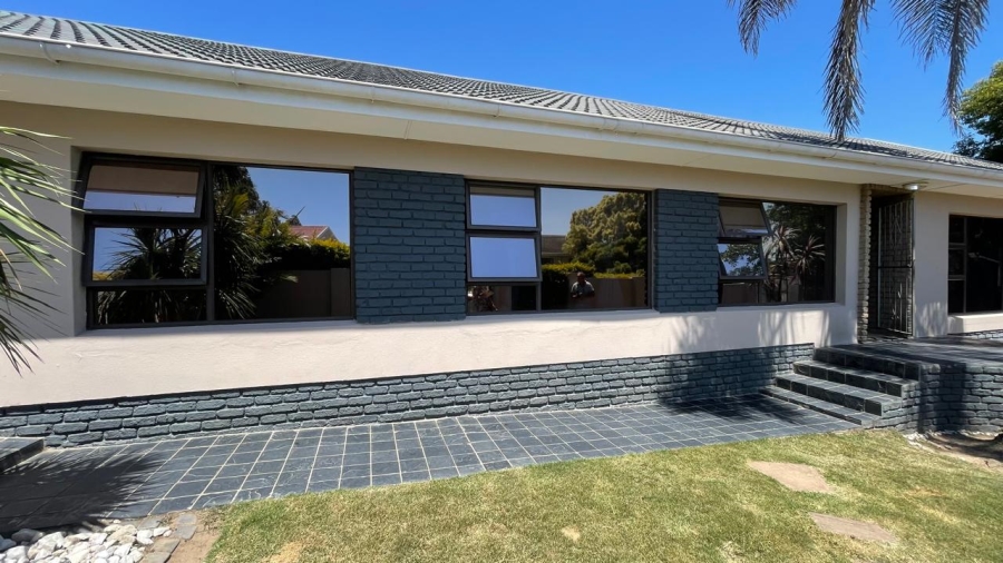 3 Bedroom Property for Sale in Beacon Bay North Eastern Cape